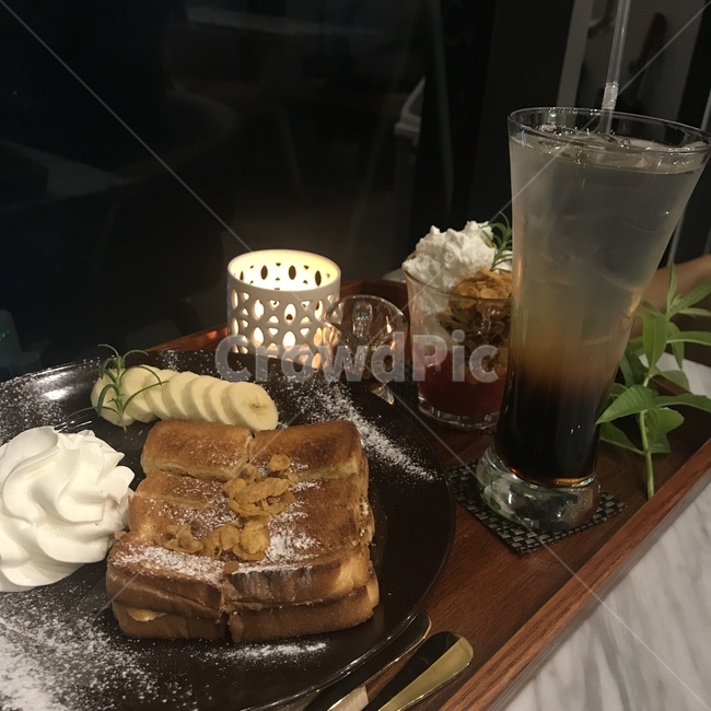 카페,식빵,음식,음료,분위기