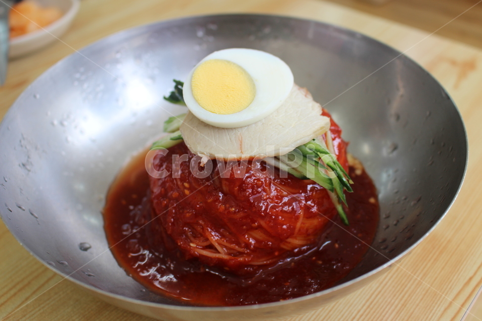 비빔밀면,부산음식,밀면,비빔면,비빔냉면,음식,식재료,요리,food,cook,meal,dishes,food reserves,면류,면요리,noodles,한식,한국음식,한국요리,korean food,korean dishes,korean meal,korean cook