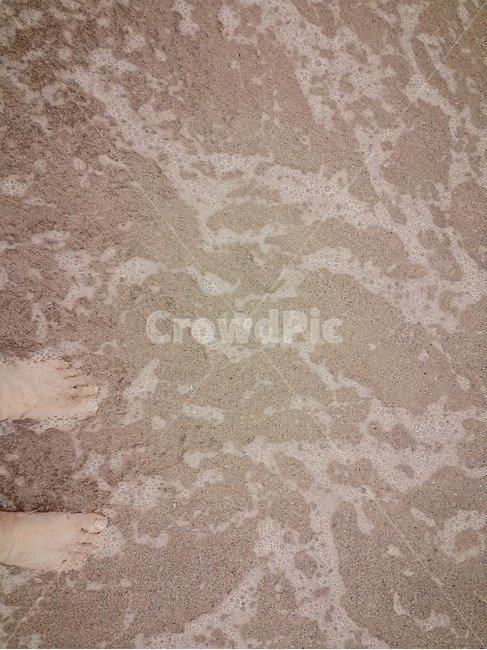 발,맨발,해변,바닷가,파도,모래사장,해수욕,해수욕장,발담그기,파도거품