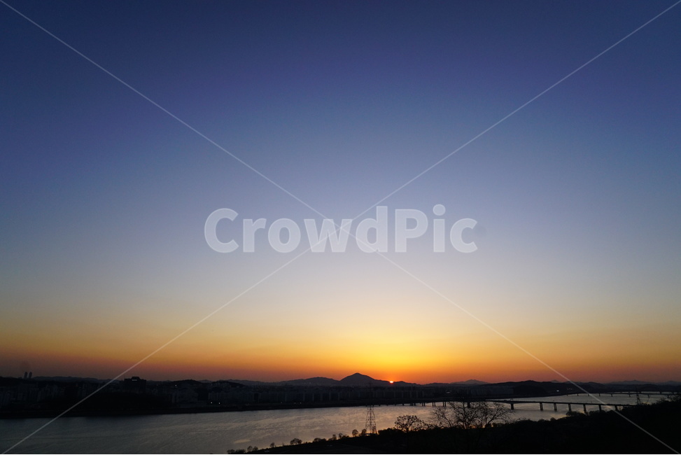 일몰,하늘,노을,석양,풍경,자연,풍경,nature,landscape,outdoors,옥외,dusk,황혼,dawn,새벽,red sky,붉은 하늘,sky,sunset