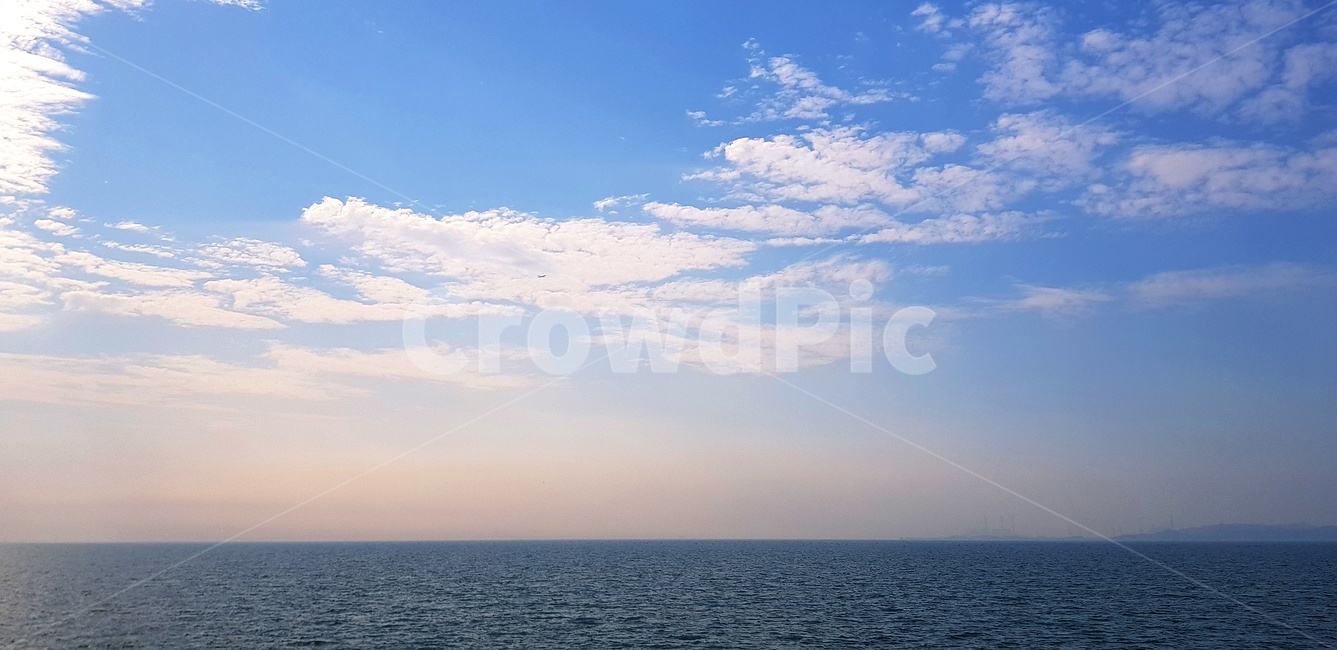 자연,하늘,푸른하늘,맑은하늘,구름,바다,자연,풍경,nature,landscape