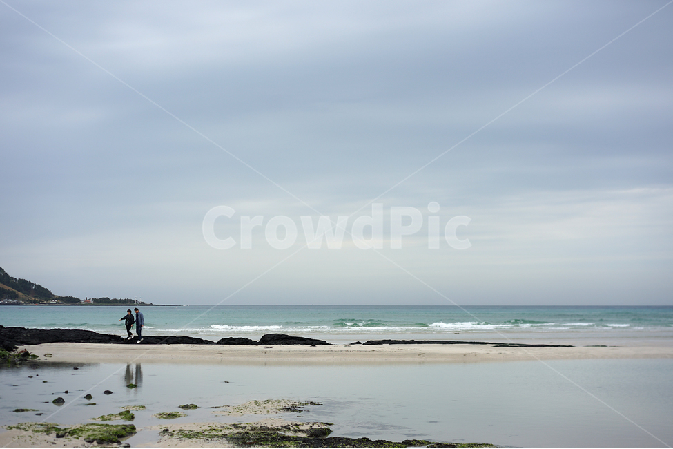 연인,인연,둘,둘이서,함께,바다,바닷가,제주도,해변,자연,풍경,nature,landscape,한국자연풍경,한국자연경관,korea nature landscape,해변,바다,beach,sea,adventure,모험,leisure activities,레저 활동,human,인간,person,사람