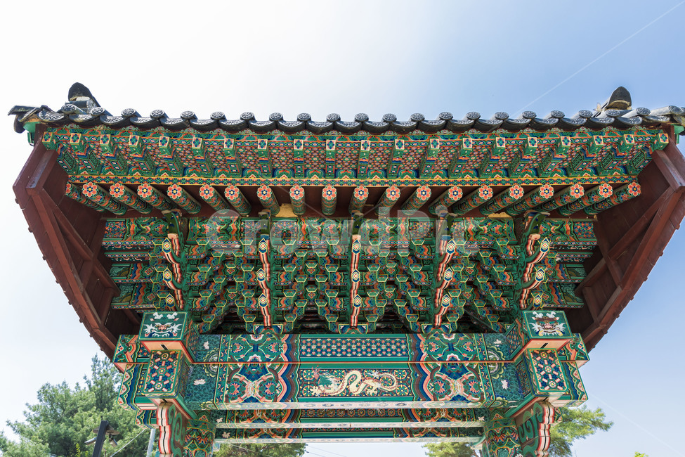 일주문,신륵사,단청,문양,무늬,한국의미,관광명소,채색,한국전통,한국문화,korean traditional,korean culture,건축물,건물외관,exterior,building,structure,architecture,construction