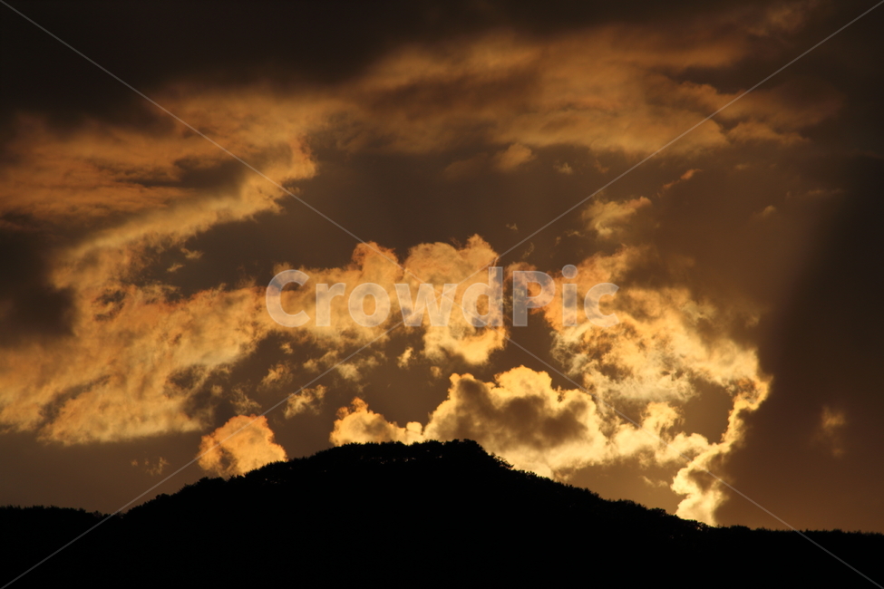 석양,구름,호랑이모양,settingsun,cloud,자연,풍경,nature,landscape,실루엣,그림자,silhouette,shadow,weather,날씨,cumulus,적운,outdoors,옥외,sky,하늘