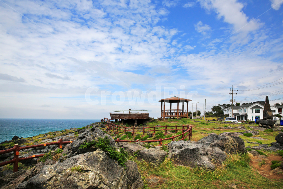outdoors,옥외,nature,자연,water,물,ocean,대양,sea,바다,shoreline,해안선,제주,한림해변,해변,구름,하늘
