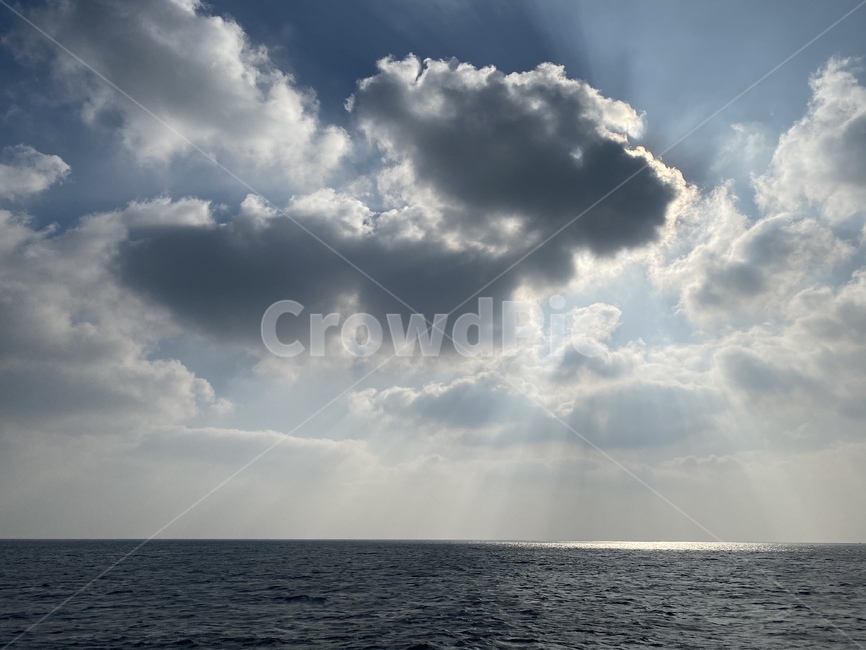ocean,sunlight,해,바다,태평양,nature,자연,outdoors,옥외,weather,날씨,sky,하늘,cumulus,적운,cloud,구름