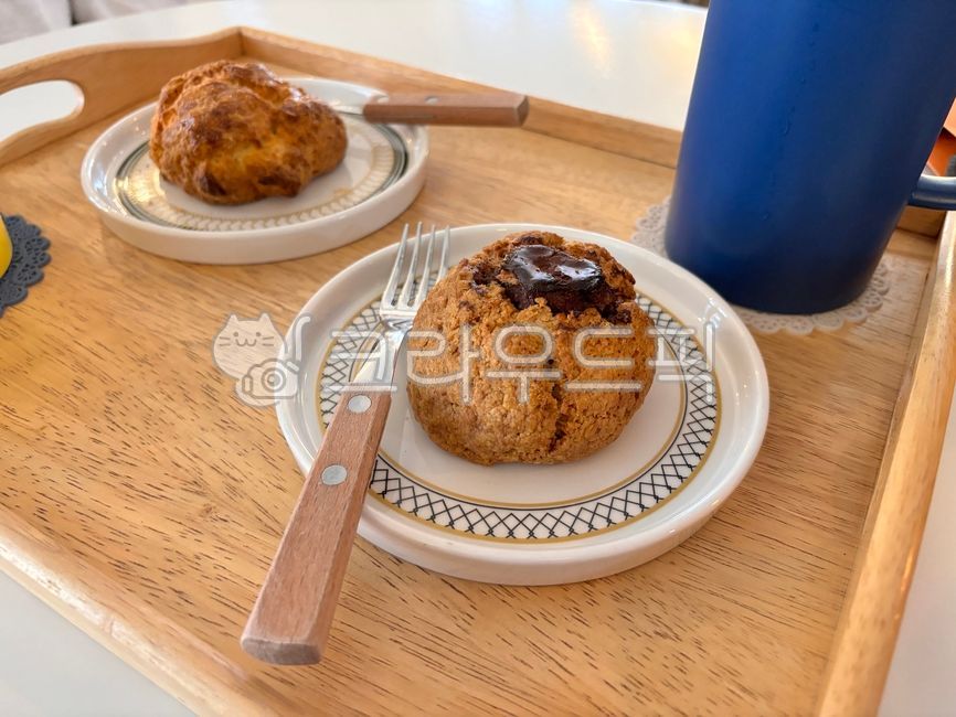 스콘,초코스콘,누텔라스콘,초코,초콜릿,초코렛,누텔라,비스킷,디저트,dessert,scone,food,음식,sweets,과자,bread,빵