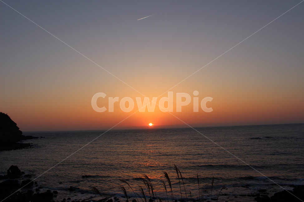 일몰,제주도,해질녘,바다,제주도일몰,노을,태양,자연,풍경,nature,landscape,outdoors,옥외,dawn,새벽,red sky,붉은 하늘,sunset,sky,하늘,dusk,황혼