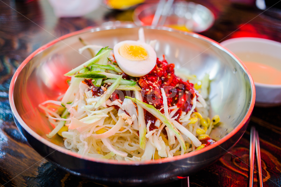 비빔국수,여름음식,식재료,매콤달콤,여름별미,국수,음식,식재료,요리,food,cook,meal,dishes,food reserves,면류,면요리,noodles,한식,한국음식,한국요리,korean food,korean dishes,korean meal,korean cook