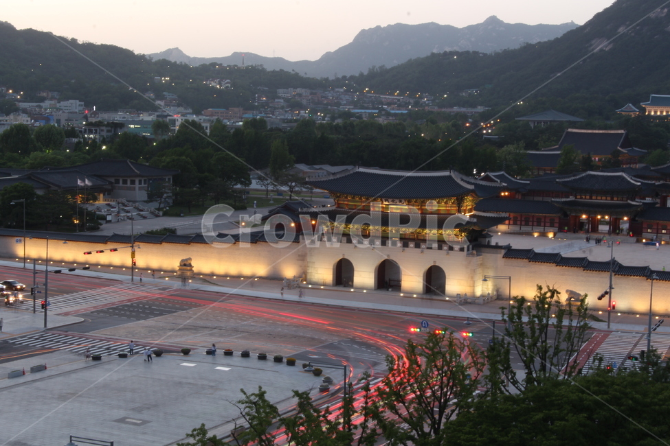 서울,경복궁야간개장,경복궁,광화문,전통궁,전통,한국전통,밤,야경,풍경,nightscape,night,scape,koreantraditional,koreanculture,랜드마크,landmark,장노출,한국전통,한국문화,korean traditional,korean culture,랜드마크,landmark,tourist attraction,한국랜드마크,한국관광지,한국명소,korea landmark,korea tourist attraction
