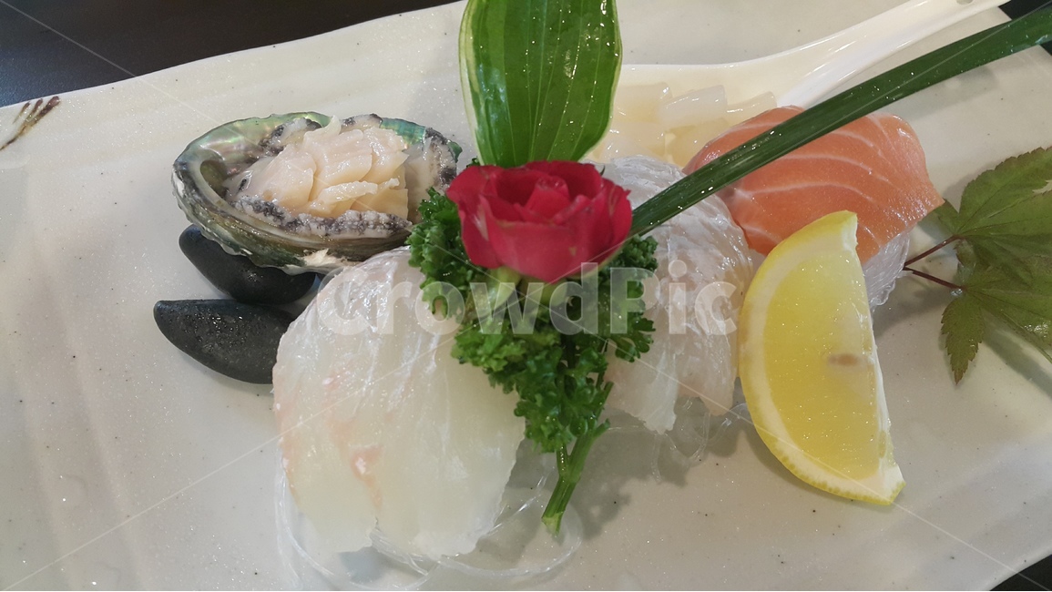 전복,연어,광어,스시,회,해산물,플레이팅,음식,요리,food,장식,레몬,꽃,음식,식재료,요리,food,cook,meal,dishes,food reserves,수산물,해산물,fishery products,seafood