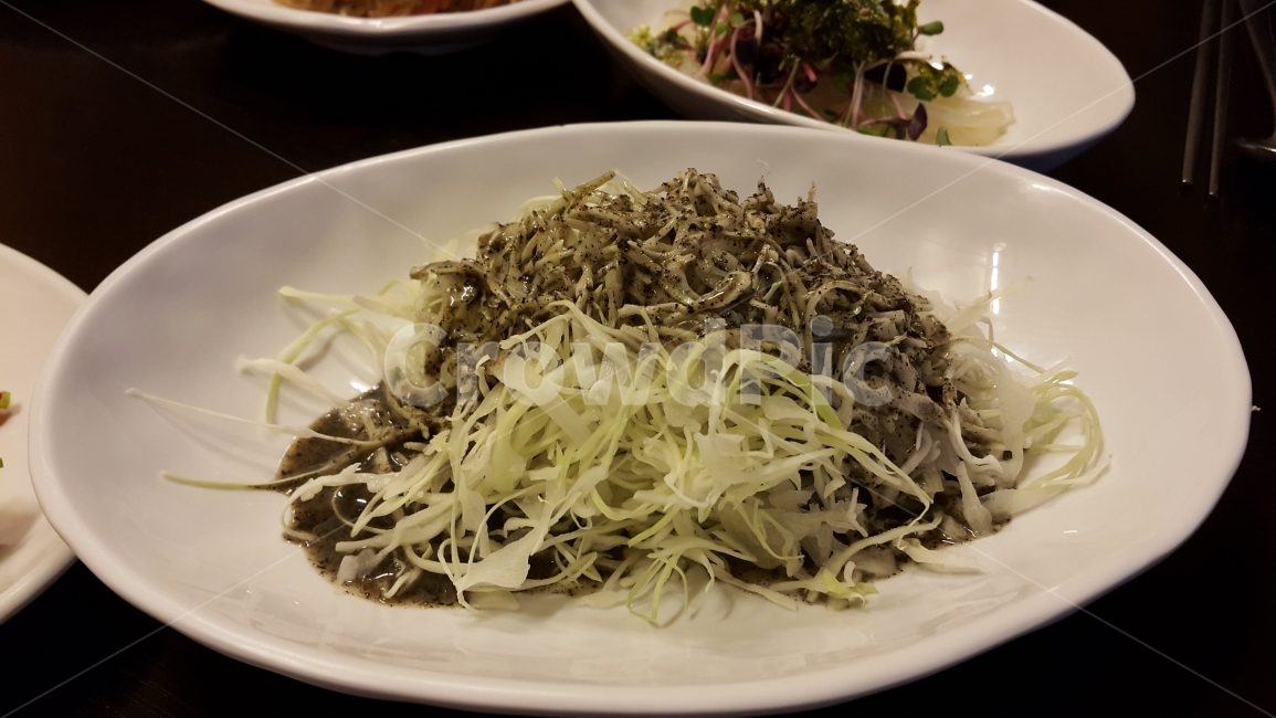 샐러드,야채,한식,음식,한국음식,잔채요리,소스,접시,음식,식재료,요리,food,cook,meal,dishes,food reserves,한식,한국음식,한국요리,korean food,korean dishes,korean meal,korean cook