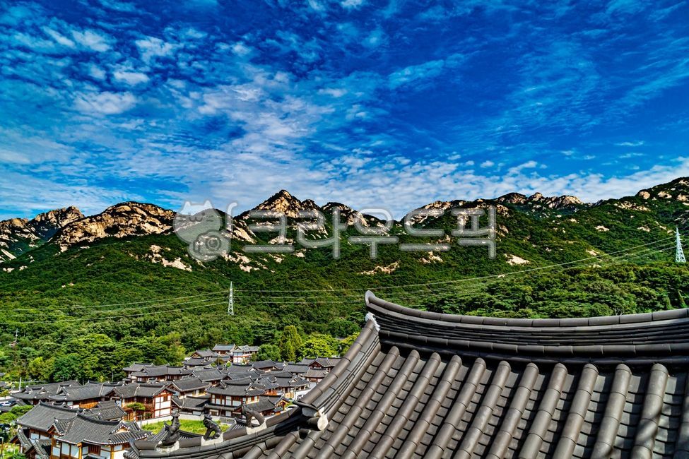 북한산,은평구,은평한옥마을,은평구한옥마을,한옥,한옥마을,한국,대한민국,서울,korea,seoul,hanok,koreanstylehouse,traditionalkoreanvillage,hanokvillage,hanokmaul,한국문화,한국전통,전통문화,한국풍경,한국자연,서울풍경,서울자연,풍경,landscape,경치,scenery,scene,view,하이행글,aerialview,roof,지붕,nature,자연,outdoors,옥외,푸른하늘,블루스카이,하늘,구름,bluesky,sky,cloud,azuresky