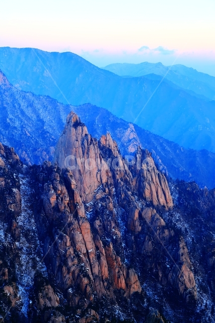 새벽,설악산,암릉,범봉,공룡능선,산,자연,풍경,nature,landscape,outdoors,옥외,mountain,mountain range,산맥