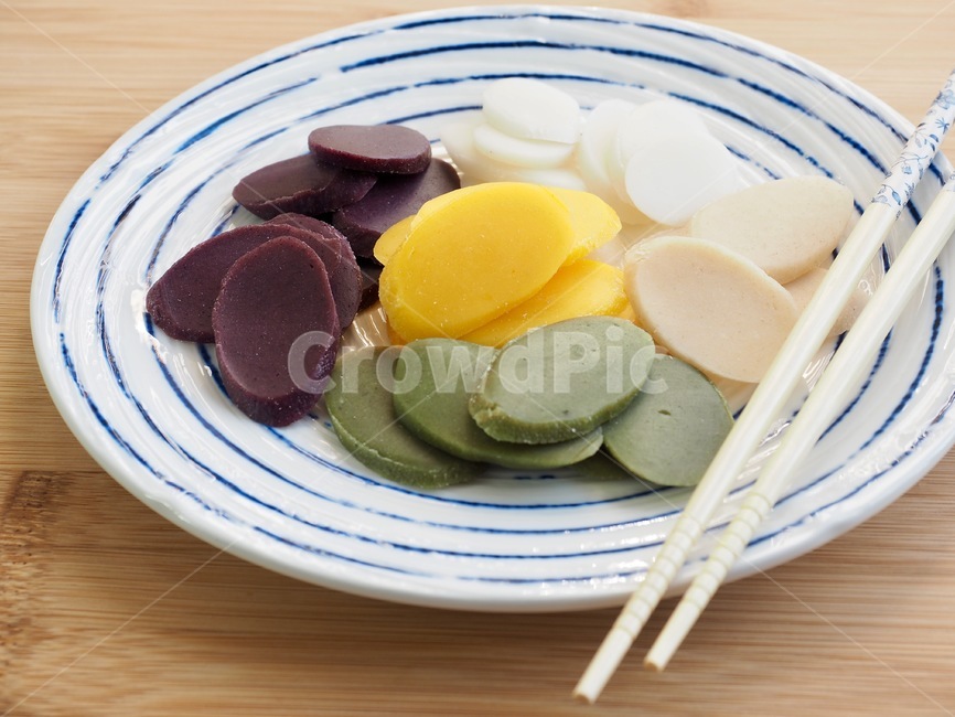 떡국떡,가래떡,한국음식,식품,한식,한국문화,한국,배경,음식문화,웰빙,문화,아시아,아시아음식,접시,전통,설날,추석,음식,추석음식,설날음식,명절,명절음식,떡,koreanfood,korea,koreanculture,food,background,foodculture,wellbeing,culture,asia,asianfood,dish,tradition,ricecake,한국전통,한국문화,korean traditional,korean culture,음식,식재료,요리,food,cook,meal,dishes,food reserves,한식,한국음식,한국요리,korean food,korean dishes,korean meal,korean cook
