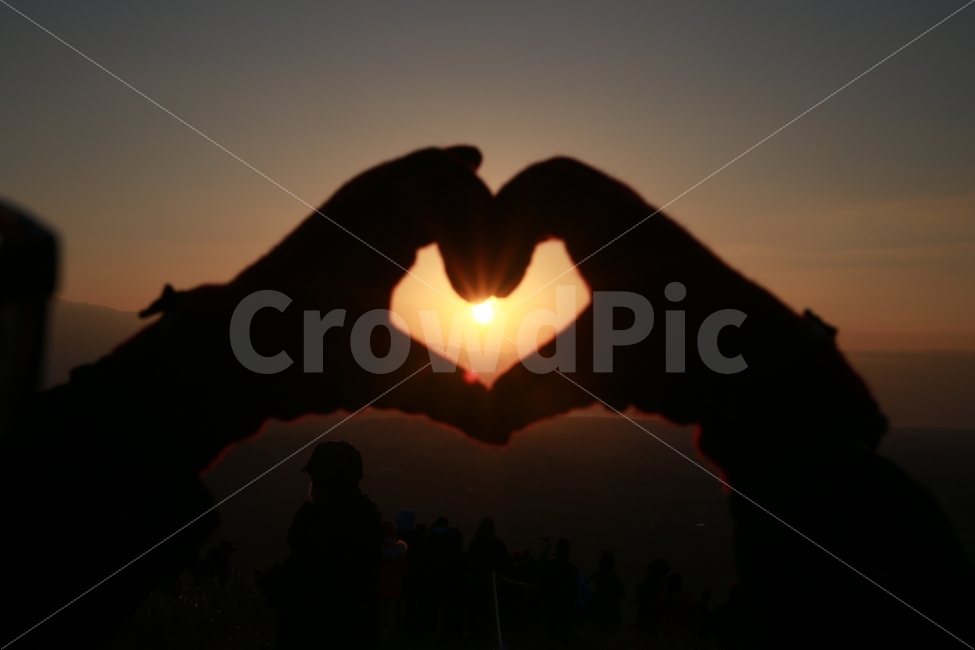 하트,love,일출,새해,일출사진,손하트,손사진,손,감성사진,감성,데이트,실루엣,태양,해,풍경,사람,인물,인간,human,person,신체일부,몸,body,연인,커플,사랑,lover,couple,감정표현,기분,feeling,emotion,감성,sensible
