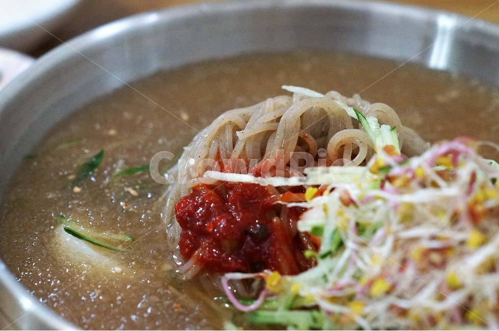 막국수,냉면,물막국수,물냉면,살얼음동동막국수,음식,식재료,요리,food,cook,meal,dishes,food reserves,면류,면요리,noodles