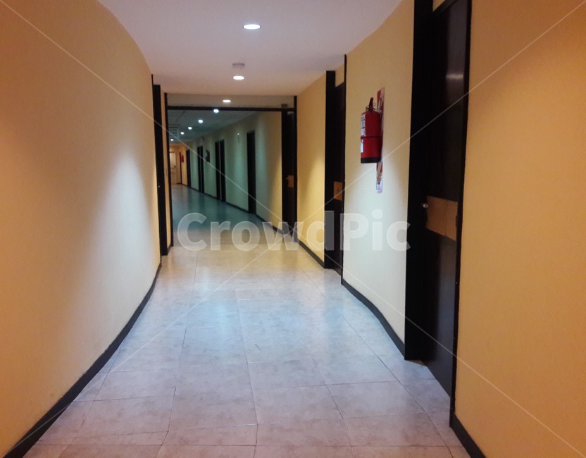 복도,corridor,통로,문,등