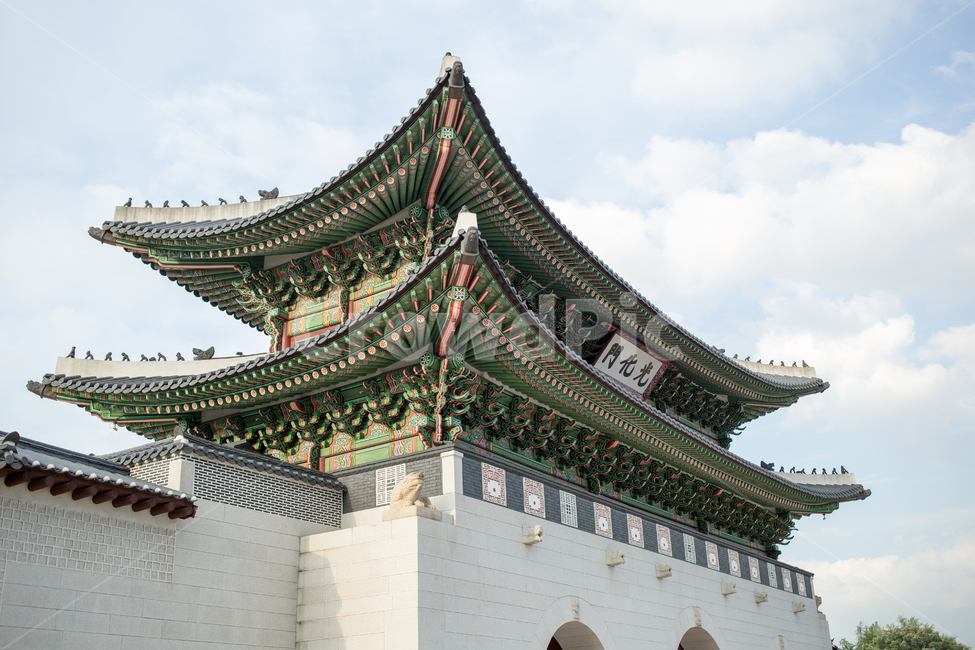 경복궁,광화문,하늘,처마,구름,서울,고궁,한국,한국전통,한국문화,korean traditional,korean culture,조각상,동상,석상,조형물,statue,bronze statue,stone statue