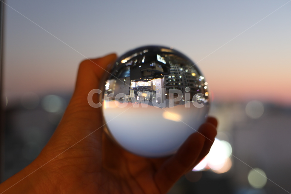 렌즈볼,풍경,노을,하늘,lensball,sky,landscape,사람,인물,인간,human,person,신체일부,몸,body,사물,물건,오브젝트,thing,object,matter