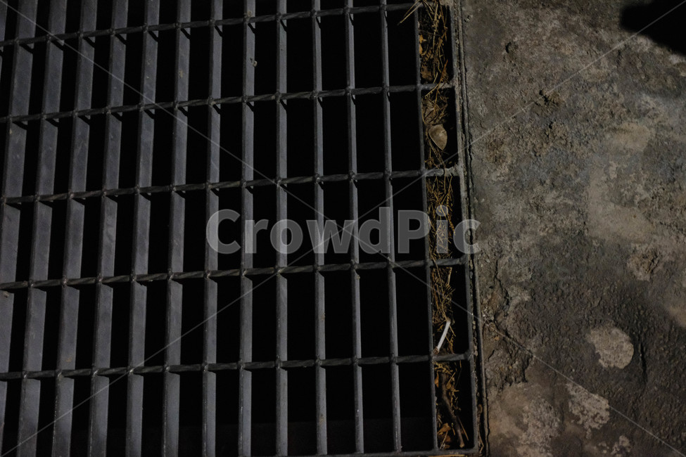 하수구덮개,하수구,하수도,철망,바닥,도로