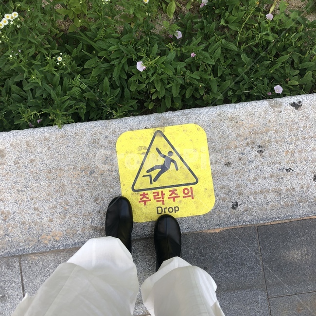 사람,drop,표지판,부츠,boots