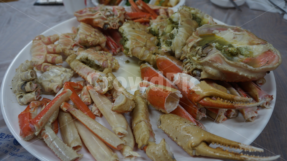 One plate,crab meat,crab shell,Hansang,snow crab,plate,crab legs,Yeongdeok,Yeongdeok snow crab,food,delicacy
