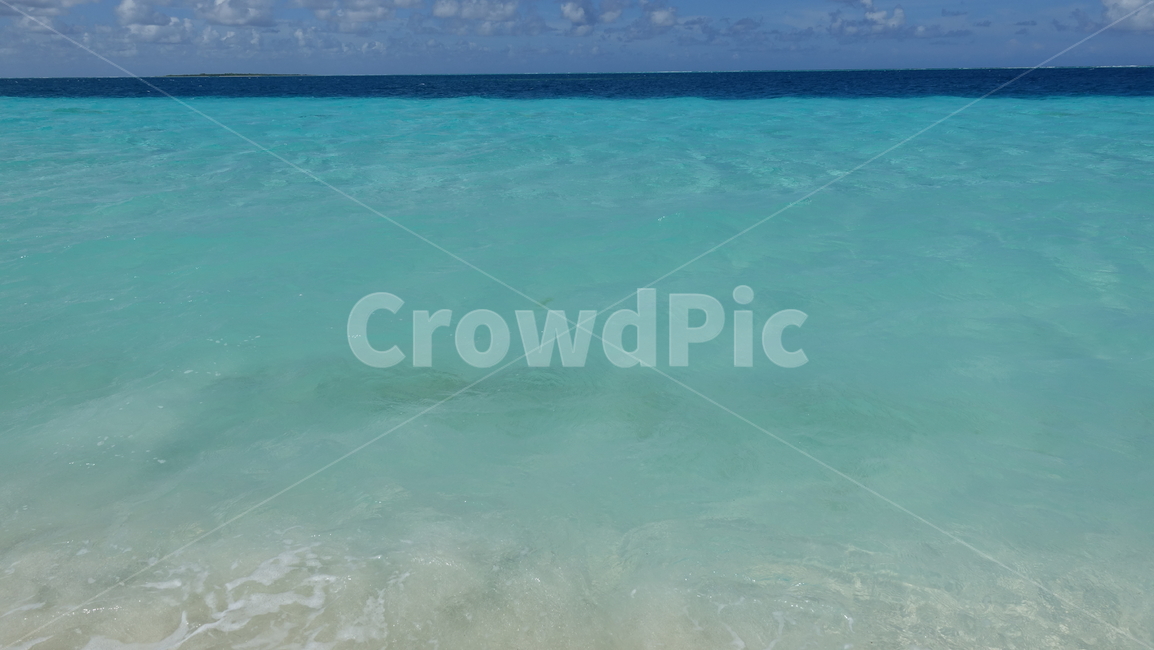 turquoiseblue,파랑,푸른색,바다,sea,ocean,하늘색,구름,white,blue,deepblue,물색,water,물,휴양지,남태평양,summer,여름,휴가,vacation,우베아,뉴칼레도니아,그라데이션,그러데이션,그라데이션배경,그러데이션배경,gradient,gradation,층,단계,일데팡,노깡위,Nokanhui,일데빵,신혼여행