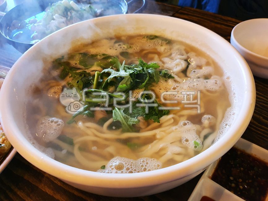 칼국수,해물칼국수,손칼국수,dish,food,meal,noodle,국수,식사,그릇,식재료,요리,음식,사발