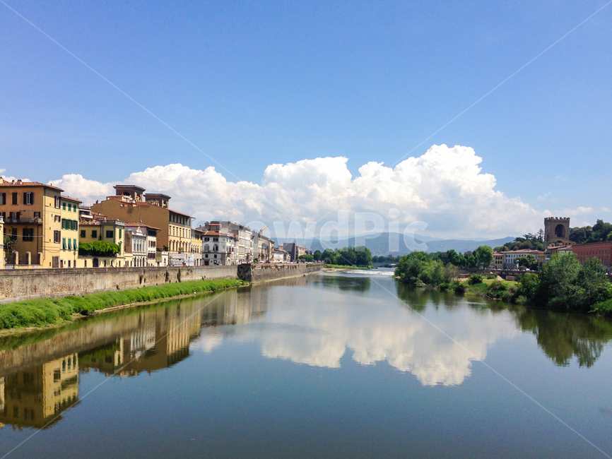 blue sky,reflection,Florence,white clouds,riverside,florence,peaceful,cloud,mirrorlike,outdoor,beautiful,Panorama,background,sight,Italy,Arno River,river,europe
