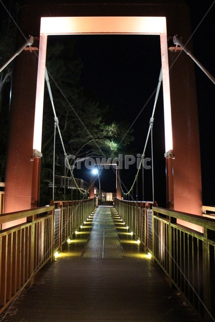 다리,해운대,해운대산책로,조명,밤,야경,야간,night,nightview,light,bridge,야경,밤,풍경,nightscape,night,landscape,건축물,건물외관,exterior,building,structure,architecture,construction,banister,난간,handrail,railing