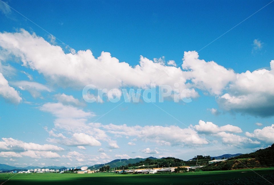 마을,논,햇살,하늘,산,강,구름,자연,풍경,landscape,sky,자연,풍경,nature,landscape,outdoors,옥외,weather,날씨,cloud,cumulus,적운,azure sky,푸른 하늘