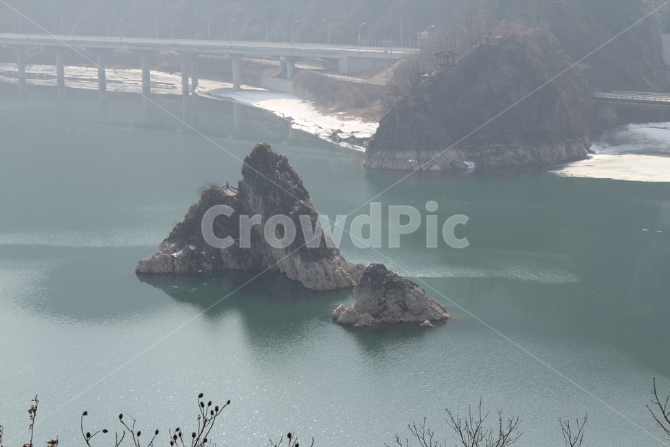 자연,풍경,경치,감성,아름다움,네츄럴,겨울,계절,winter,season,자연,풍경,nature,landscape,outdoors,옥외,land,땅,water,물,ocean,대양,sea,바다,shoreline,해안선
