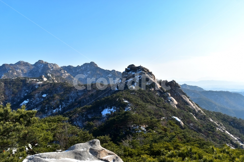 북한산,풍경,자연,국립공원,서울,도심지,명산,겨울,힐링,산행지,국내여행,자연풍경,산사진,Seoul,Korea,National,Park,비경,산행,등산,트레킹,100대명산,기암,바위산,백운대,바위,암봉,암봉우리,족두리봉,향로봉,비봉,자연,풍경,nature,landscape,한국자연풍경,한국자연경관,korea nature landscape,mountain,산,mountain range,산맥,outdoors,옥외,peak,피크