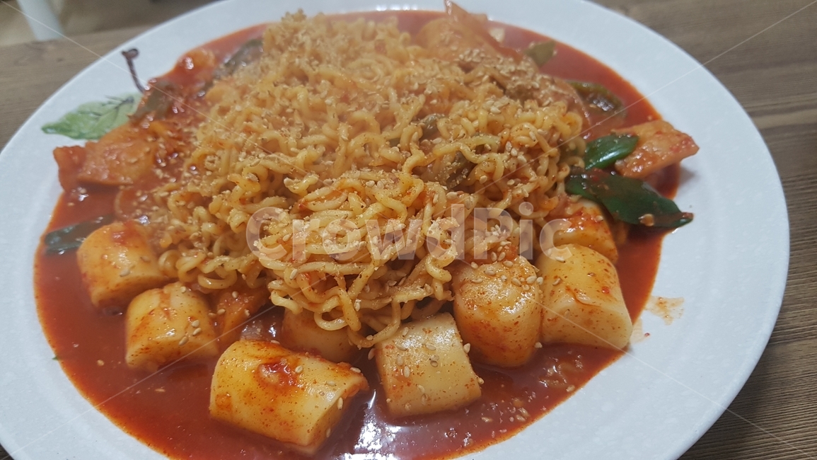 떡볶이,가래떡,음식,라면,라뽁이