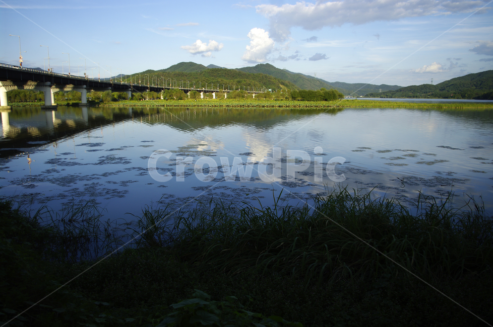 두물머리,다리,강,풍경,산,풀,하늘,구름,자연,풍경,nature,landscape,water,물,outdoors,옥외,land,땅