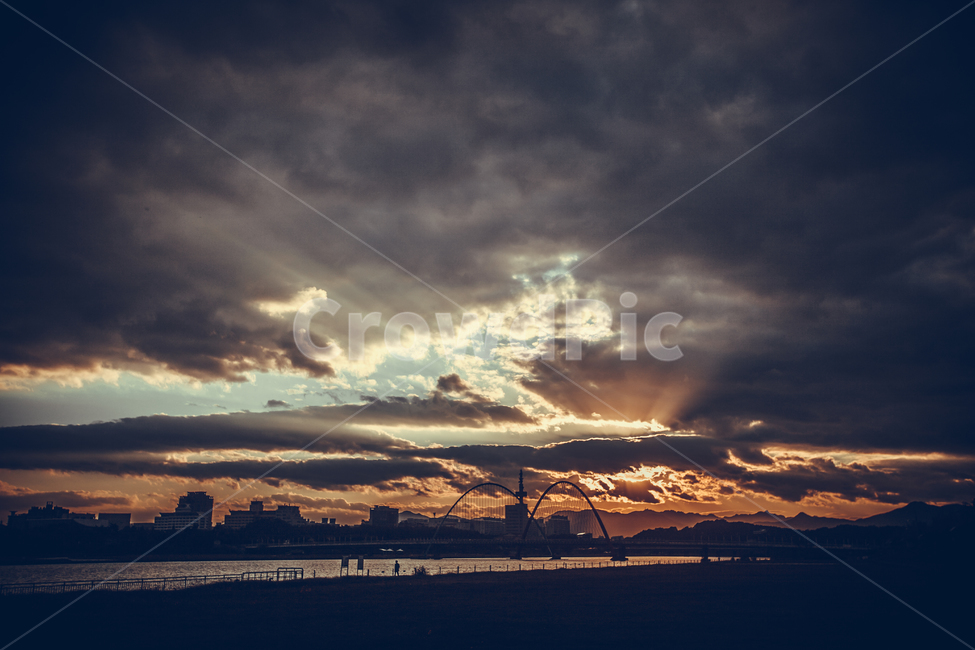 석양,구름,노을,일몰,빛내림,도시,풍경,city,landscape,한국도시풍경,한국도시경관,korea cityscape,nature,자연,outdoors,옥외,sunlight,햇빛