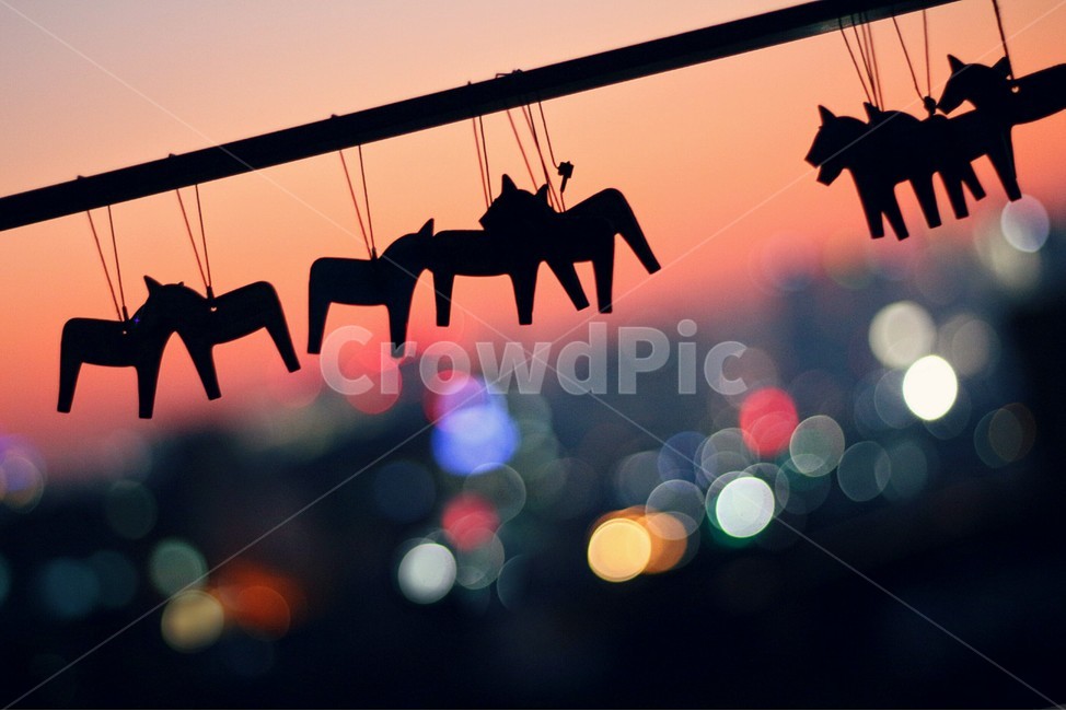 노을,불빛,실루엣,붉은하늘,보케,bokeh,해질무렵,해질녘,야경,밤,풍경,nightscape,night,landscape,조각상,동상,석상,조형물,statue,bronze statue,stone statue,실루엣,그림자,silhouette,shadow,감성,sensible,feeling