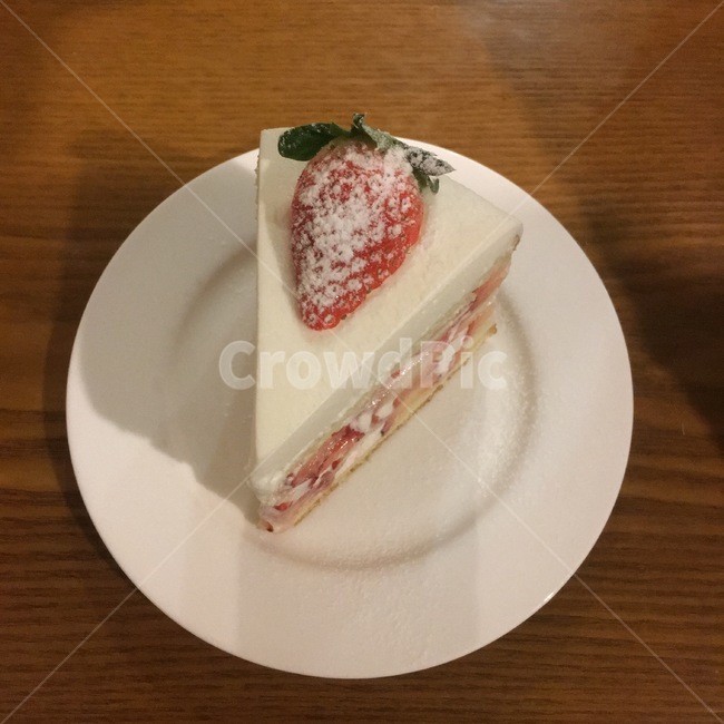 딸기,제철과일,케이크,딸기케이크,디저트,음식,식재료,요리,food,cook,meal,dishes,food reserves,디저트,간식,후식,dessert,snack