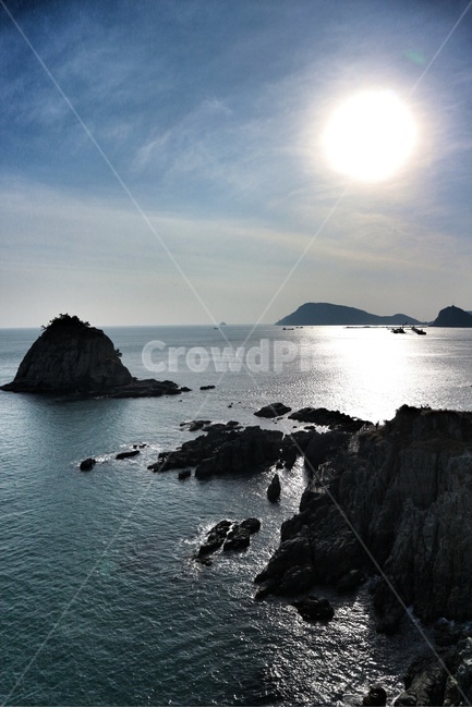 부산,오륙도,바다,파랑,섬,비위,돌,자연,자연,풍경,nature,landscape,outdoors,옥외,land,땅,ocean,대양,sea,water,물,promontory,곶,shoreline,해안선