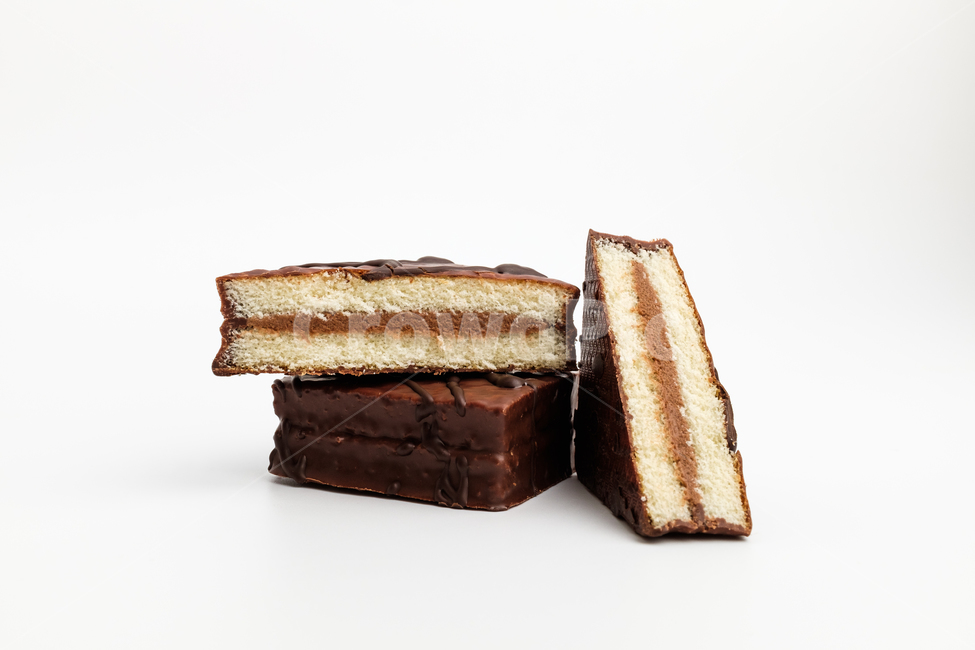 초콜릿,케이크,초코케이크,후식,디저트,맛있는,달콤한,빵,식품,음식,설탕,스낵,제과,빵과자,크림,초코크림,클로즈업,조각,부드러운,초콜릿케이크,밀가루,초코코팅,초콜릿크림