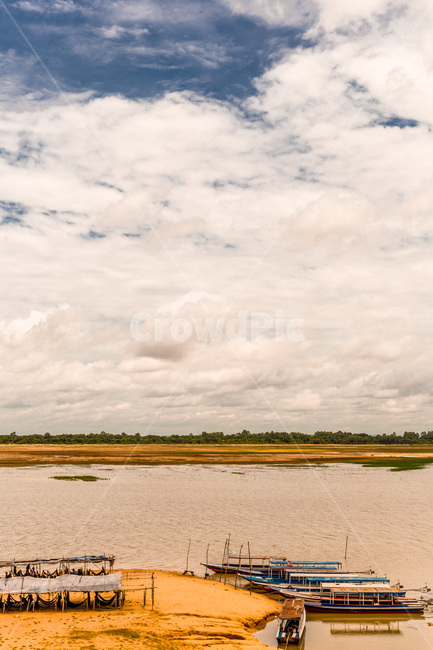 톤레삽호수,캄보디아,휴양지,관광지,하늘,구름,선박,풍경,자연