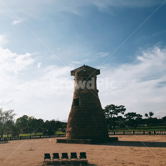 첨성대,건물,한국,korea,그림자,하늘,랜드마크,landmark,tourist attraction,한국랜드마크,한국관광지,한국명소,korea landmark,korea tourist attraction
