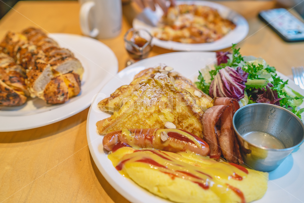 브런치,brunch,카페,cafe,샌드위치,빵,bread,여유,힐링,음식,식재료,요리,food,cook,meal,dishes,food reserves,빵,bread,아침식사,조식,브런치,breakfast,brunch,디저트,간식,후식,dessert,snack,커피,카페,coffee,cafe