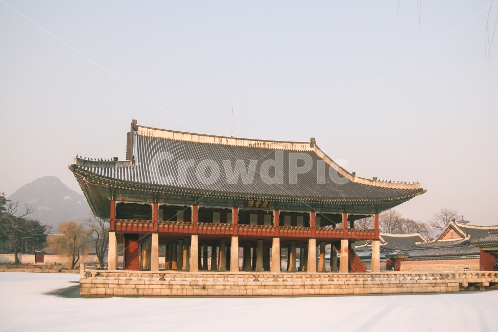 경복궁,경회루,겨울,한국전통,한국,전통,감성사진,겨울,계절,winter,season,한국전통,한국문화,korean traditional,korean culture,랜드마크,landmark,tourist attraction,한국랜드마크,한국관광지,한국명소,korea landmark,korea tourist attraction