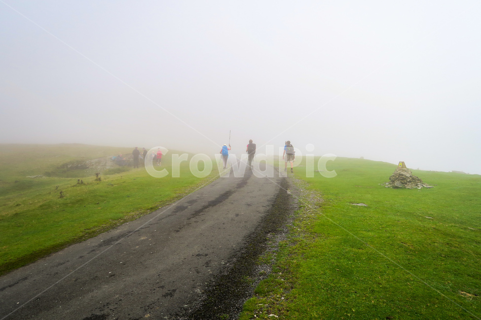 산티아고순례길,순례길,pilgrim,peregrino,순례,스페인,caminodesantiago,피레네산맥,outdoors,옥외,nature,자연,인간,human,사람,person