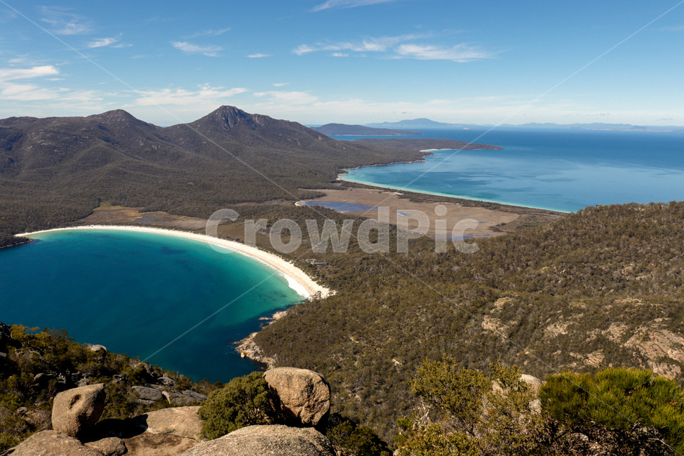 바다,바닷가,wineglassbaybeach,해수욕장,타즈매니아,산,정상,경치,landscape,tassie,tasmania,자연,풍경,nature,landscape,shoreline,해안선,water,물,outdoors,옥외,land,땅,ocean,대양,sea,coast,연안