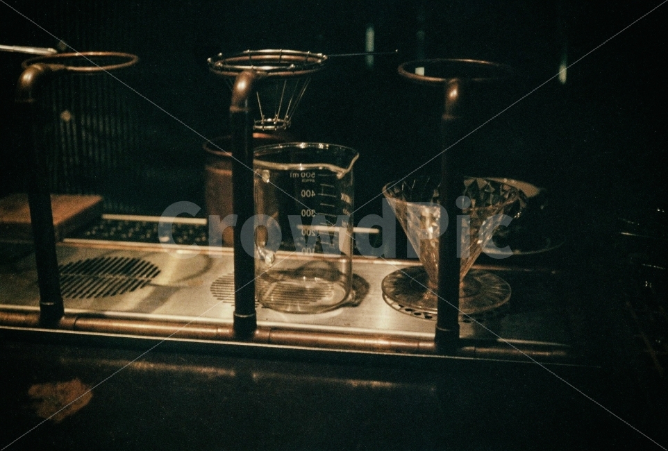 커피,카페,핸드드립,드리퍼,필름,필름카메라,아날로그coffee,cafe,handdrip,film,filmcamera,analog,사물,물건,오브젝트,thing,object,matter,감성,sensible,feeling,커피,카페,coffee,cafe