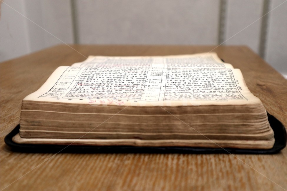 성경책,성경,기독교,종교,믿음,신념,bible,바이블,종교,신앙,religion,belief,faith