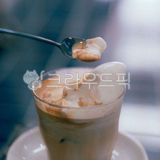 ice cream,cafe,Spoon,coffee,ice